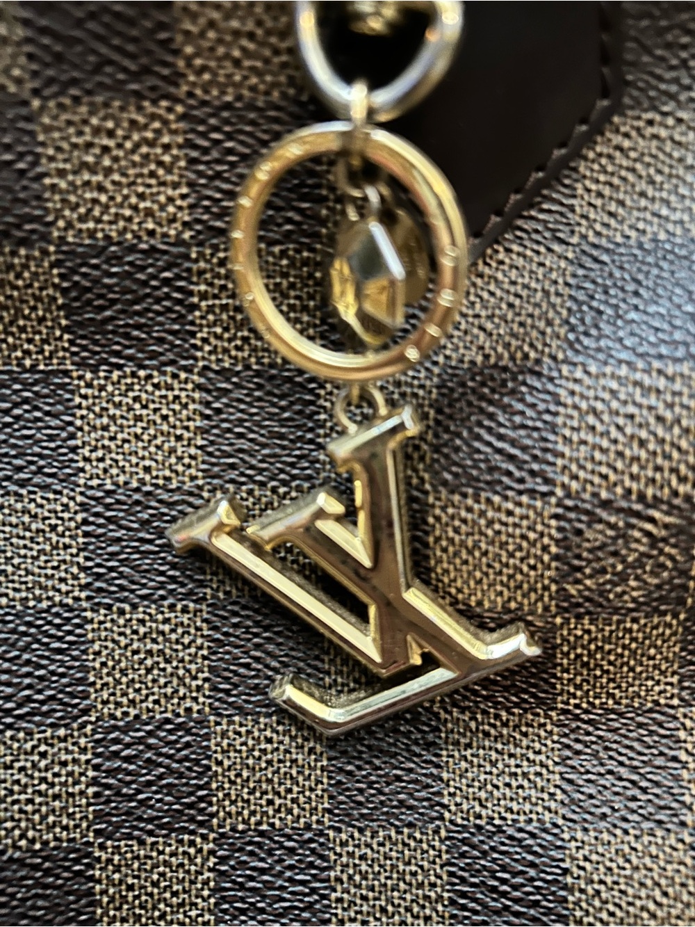 Authentic Louis Vuitton Damier Ebene Speedy Tote with LV Charm - Picture 3 of 12